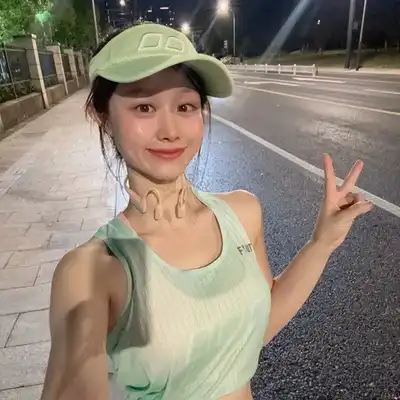 毛睿玲